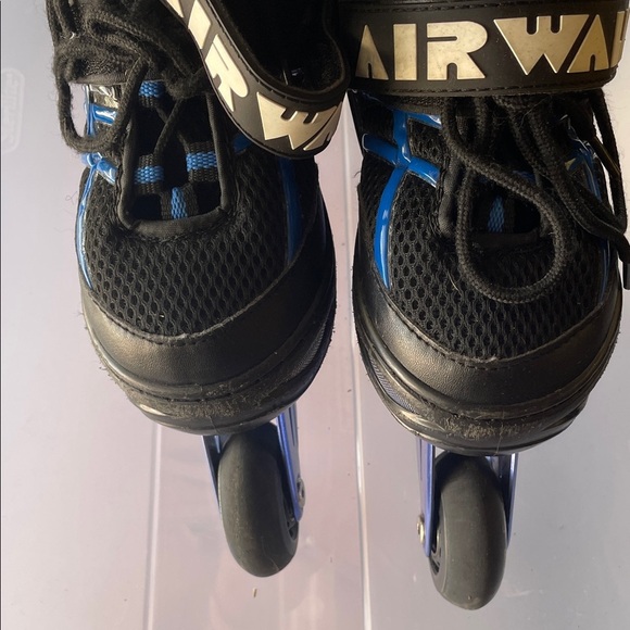 Airwalk Kids Inline Skates - Black and Blue roller blade. - Picture 9 of 9
